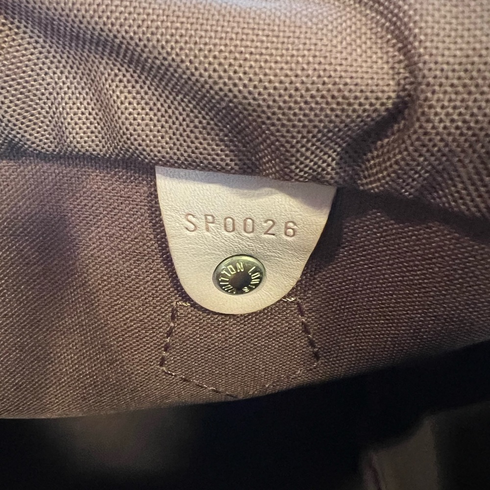 Authentic Louis Vuitton Speedy 25cm Handbag - Picture 11 of 12